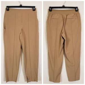 Athleta Trekkie North Crop Jogger Pants Beige Travel Hiking Athletic Size 6P